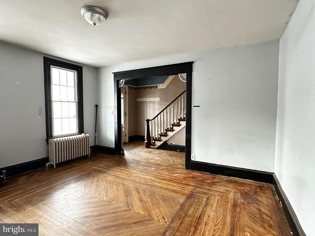 102 E ARCH ST, Shamokin, PA 17872