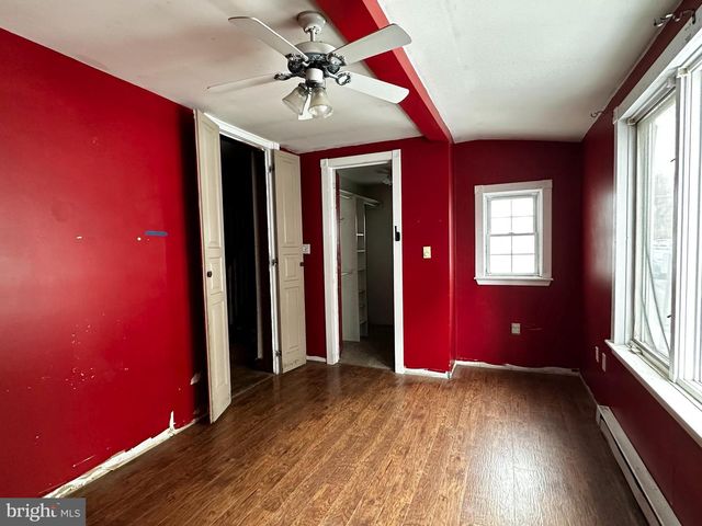 102 E ARCH ST, Shamokin, PA 17872