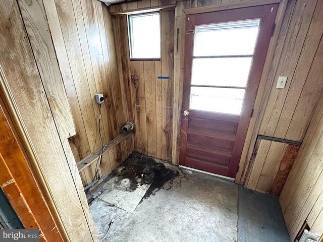 102 E ARCH ST, Shamokin, PA 17872