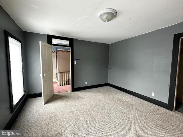 102 E ARCH ST, Shamokin, PA 17872