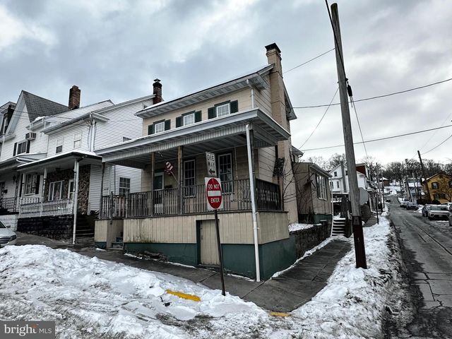 102 E ARCH ST, Shamokin, PA 17872