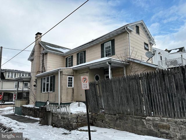 102 E ARCH ST, Shamokin, PA 17872