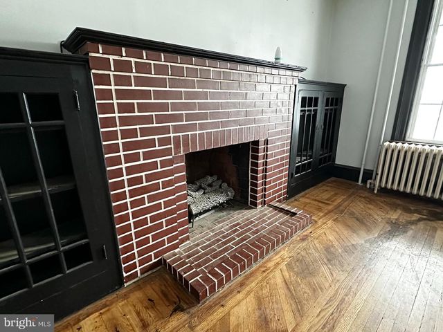 102 E ARCH ST, Shamokin, PA 17872