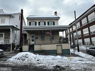 102 E ARCH ST, Shamokin, PA 17872
