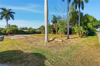 5465 Avenue D, Bokeelia, FL 33922