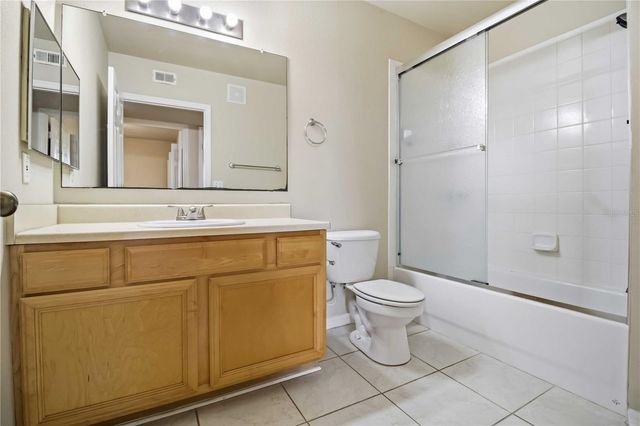 1020 VILLAGIO CIRCLE 205, Sarasota, FL 34237