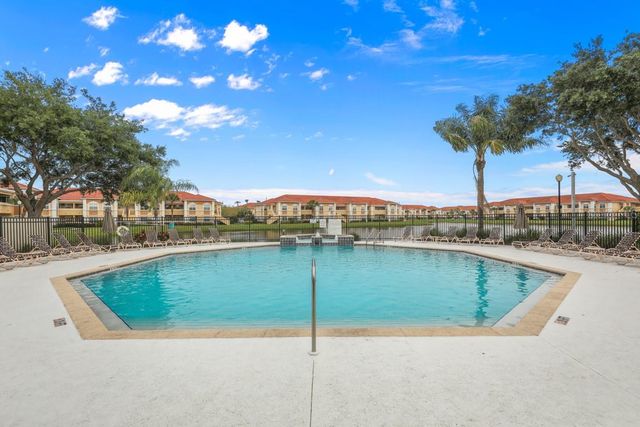 1020 VILLAGIO CIRCLE 205, Sarasota, FL 34237