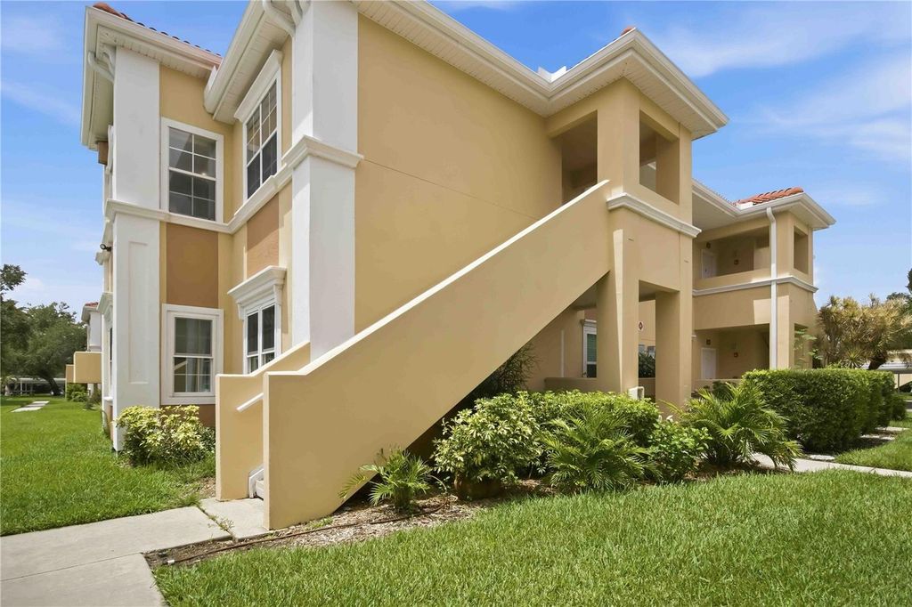 1020 VILLAGIO CIRCLE 205, Sarasota, FL 34237