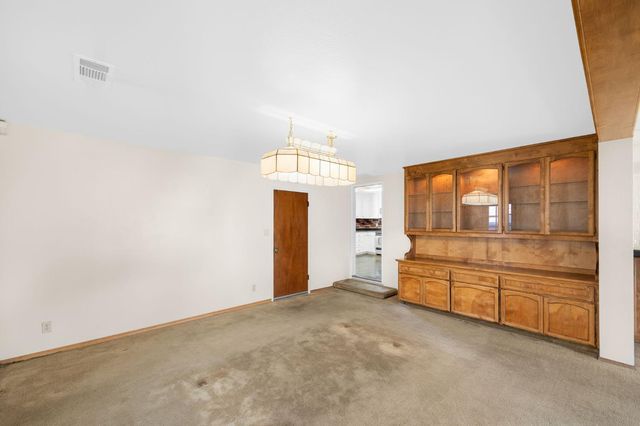 10621 Charbono Way, Rancho Cordova, CA 95670