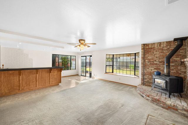 10621 Charbono Way, Rancho Cordova, CA 95670