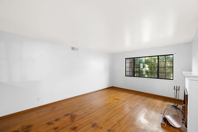 10621 Charbono Way, Rancho Cordova, CA 95670