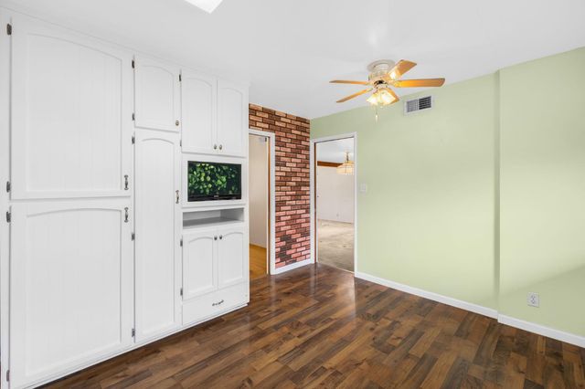 10621 Charbono Way, Rancho Cordova, CA 95670