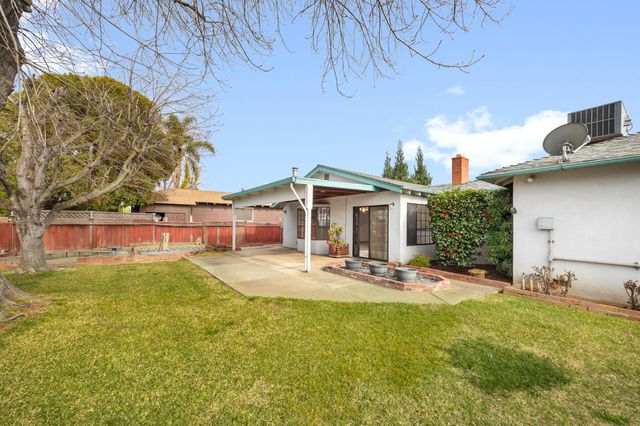 10621 Charbono Way, Rancho Cordova, CA 95670