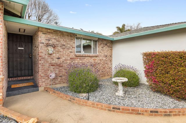 10621 Charbono Way, Rancho Cordova, CA 95670