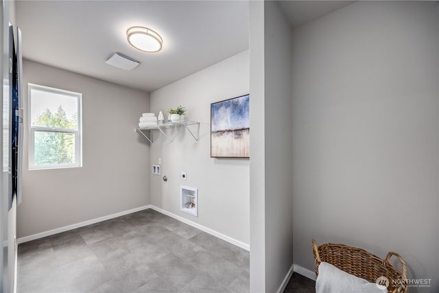 292 NE Shadowhawk Lane, Bremerton, WA 98311