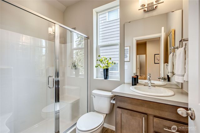 292 NE Shadowhawk Lane, Bremerton, WA 98311