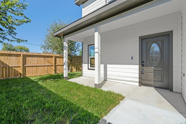 813 Barbara Mae Street, Houston, TX 77015