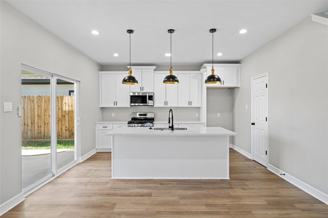813 Barbara Mae Street, Houston, TX 77015