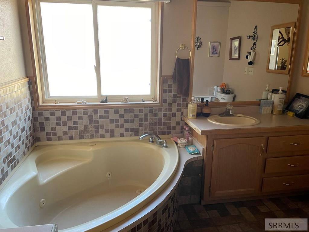 Image 24 of property listing at 1579 Garden Creek Road, Challis, ID 83226