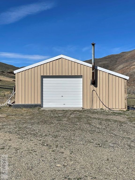 Image 33 of property listing at 1579 Garden Creek Road, Challis, ID 83226