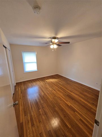 108 Van Winkle Street, Lake Jackson, TX 77566