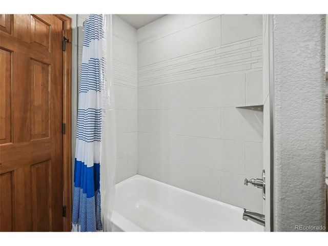 7959 Nile Ct, Arvada, CO 80007