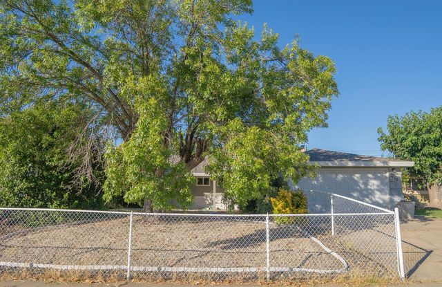5940 Green Glen Way, Sacramento, CA 95842