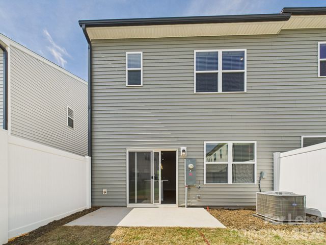 3022 Hutton Gardens Lane, Charlotte, NC 28269