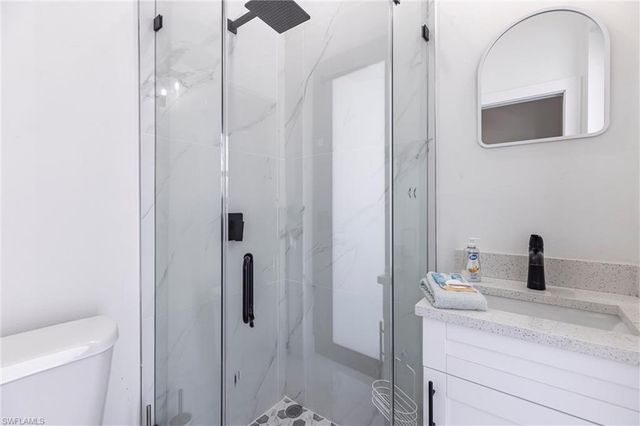 1005 NE 9th TER, Cape Coral, FL 33909