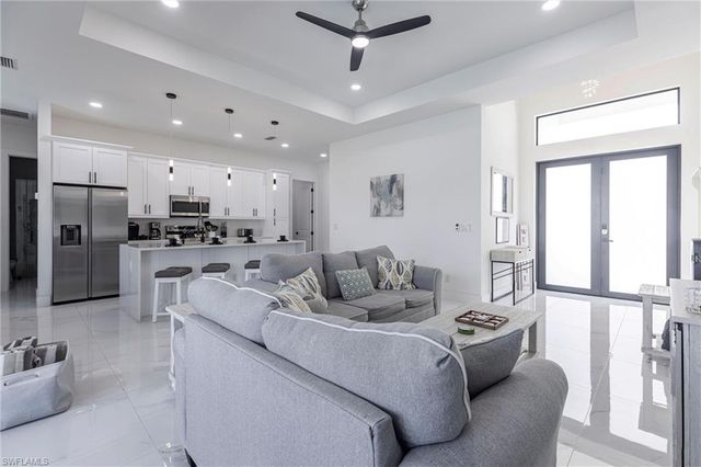 1005 NE 9th TER, Cape Coral, FL 33909