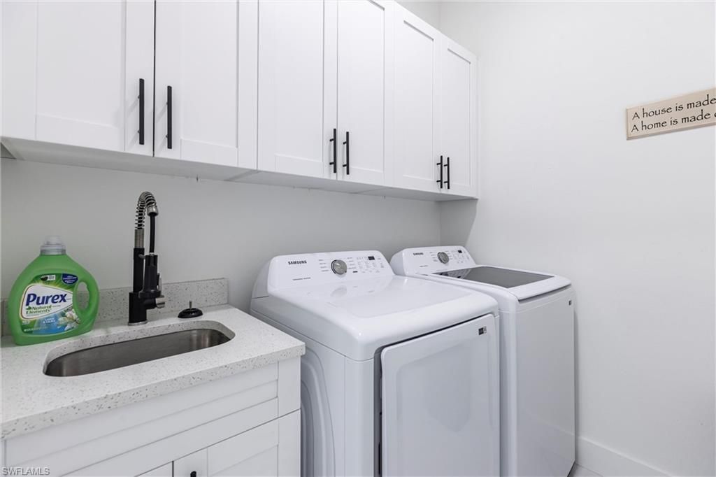 Image 25 of property listing at 1005 NE 9th TER, Cape Coral, FL 33909