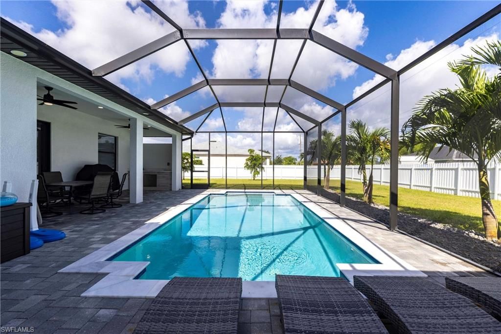 Image 35 of property listing at 1005 NE 9th TER, Cape Coral, FL 33909