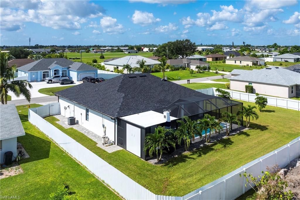 Image 38 of property listing at 1005 NE 9th TER, Cape Coral, FL 33909
