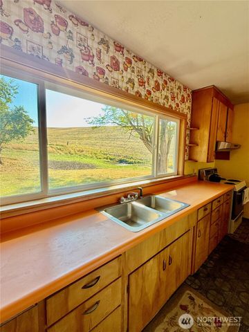 348 Hatley Gulch Road, Dayton, WA 99328