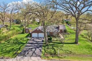 9N827 Beckman Trail, Elgin, IL 60124