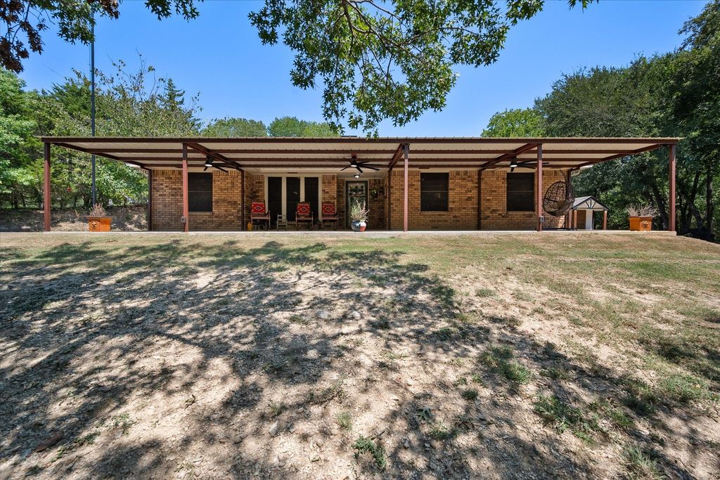 2815 Bells Chapel Road, Waxahachie, TX 75165