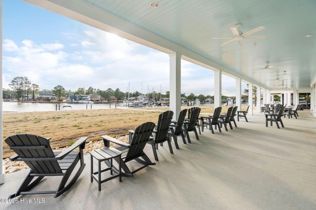 5917 Santo Domingo Court, New Bern, NC 28560