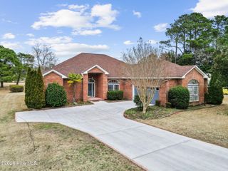 5917 Santo Domingo Court, New Bern, NC 28560
