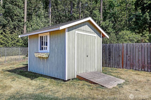 740 Commodore Lane, Camano Island, WA 98282