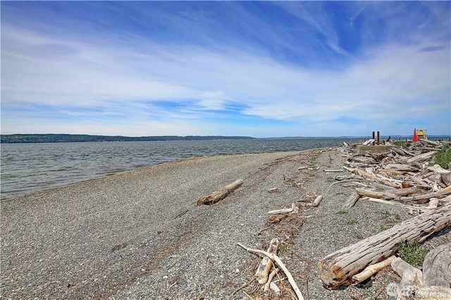 740 Commodore Lane, Camano Island, WA 98282
