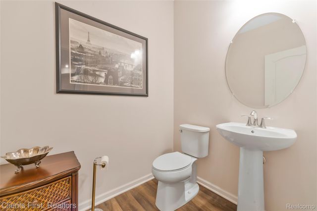 8689 Grove Street, Washington Township, MI 48094