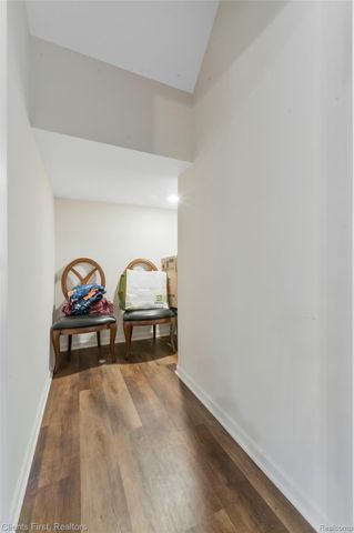 8689 Grove Street, Washington Township, MI 48094