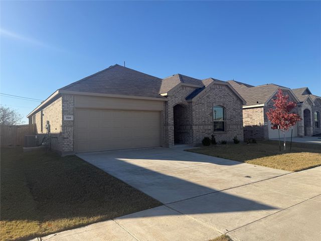 1108 FlameLeaf Drive, Princeton, TX 75407