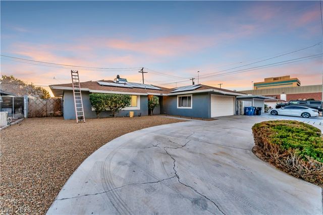 105 Marigold Lane, Las Vegas, NV 89107
