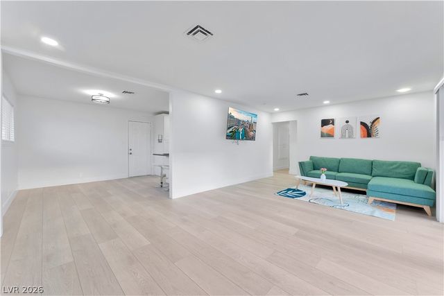 105 Marigold Lane, Las Vegas, NV 89107