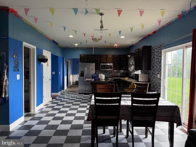 104 BELLOWS DR, Carlisle, PA 17015