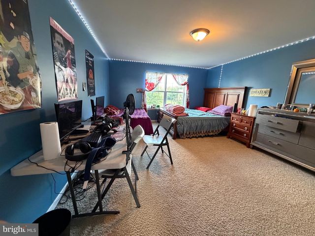 104 BELLOWS DR, Carlisle, PA 17015