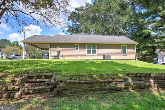 589 Linda Ln, Powder Springs, GA 30127