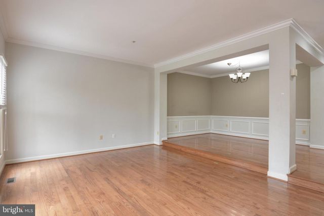 3 STERLING CT, Rockville, MD 20850
