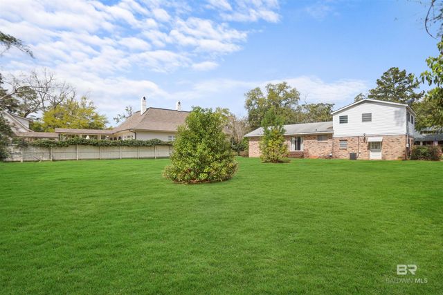 110 Fig Avenue, Fairhope, AL 36532